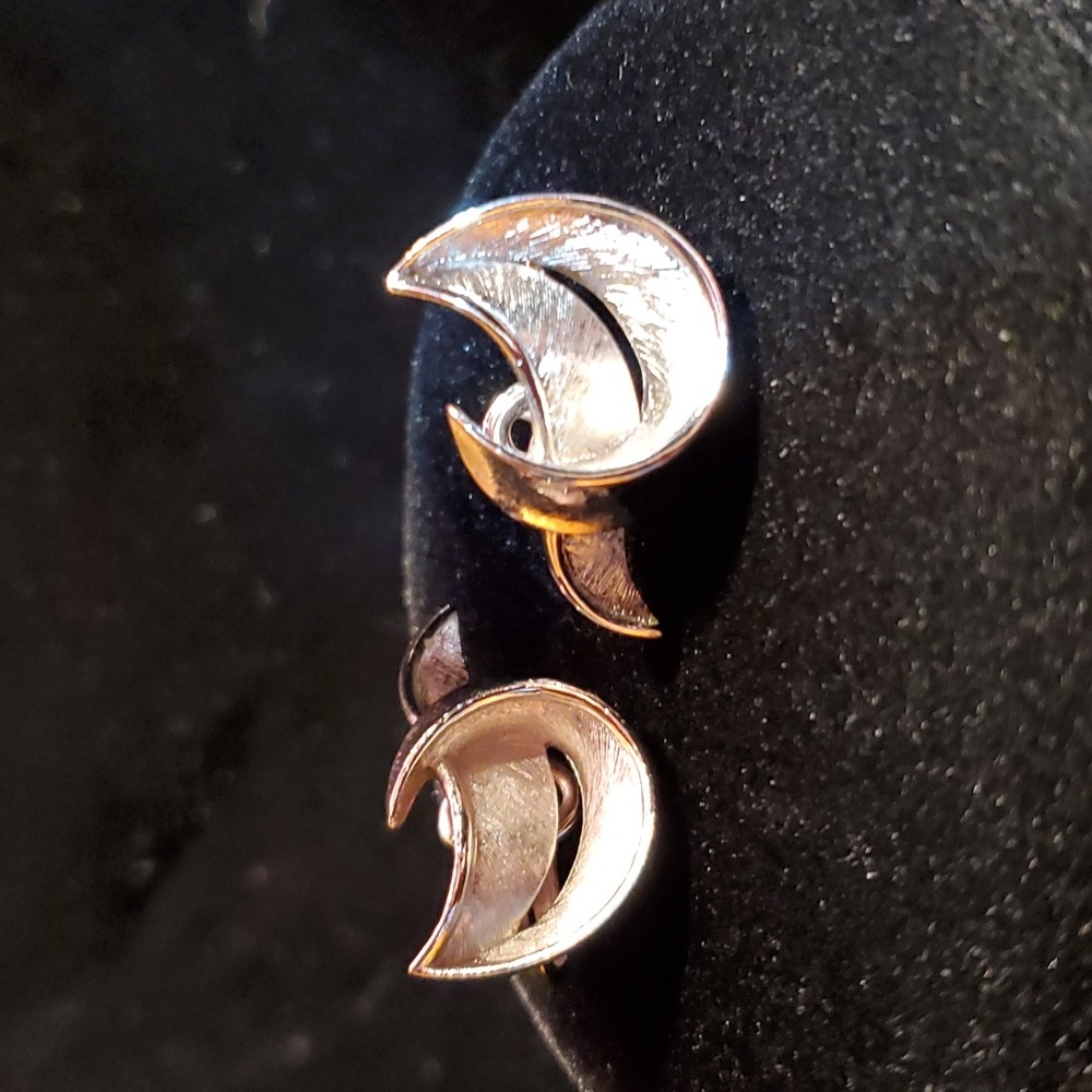 Vintage Crown Trifari Earrings